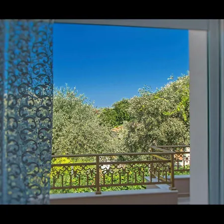 Pasithea House * Skála Sotíros