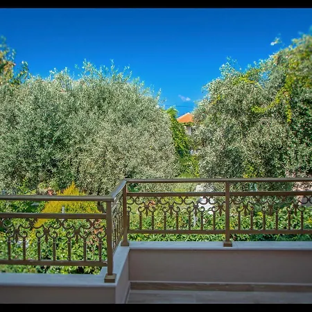 Pasithea House * Skála Sotíros